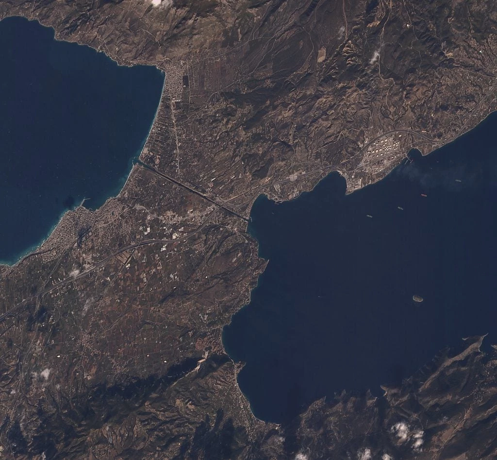 Τουρκικοί δορυφόροι «λοκάρουν» τον Ισθμό – Κίνδυνος για τις ΕΔ – «Χτενίζουν» την Ελλάδα από άκρη σε άκρη